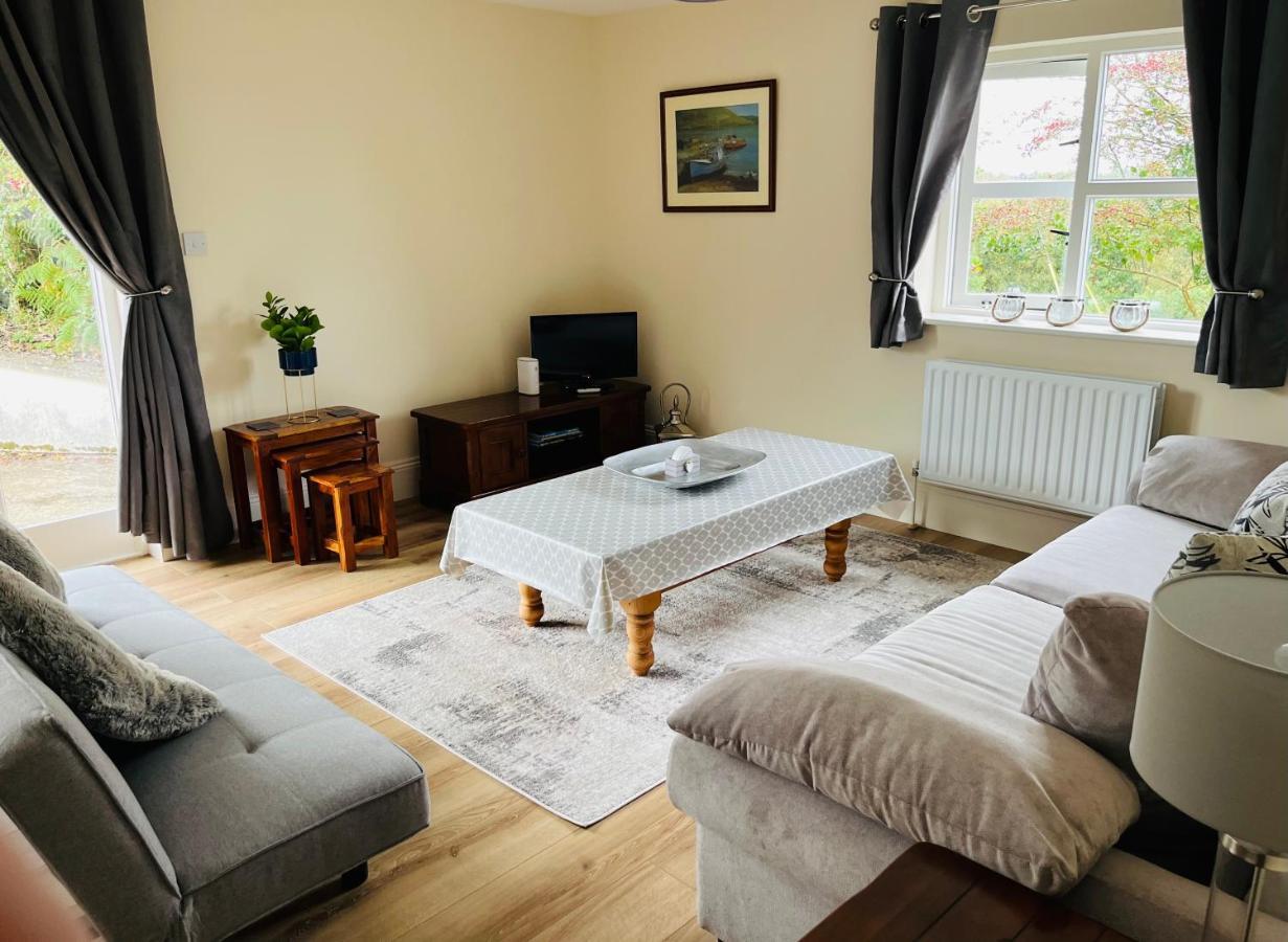 Hillcrest Lodge, Private Apartment On Lough Corrib, Oughterard Galway Buitenkant foto